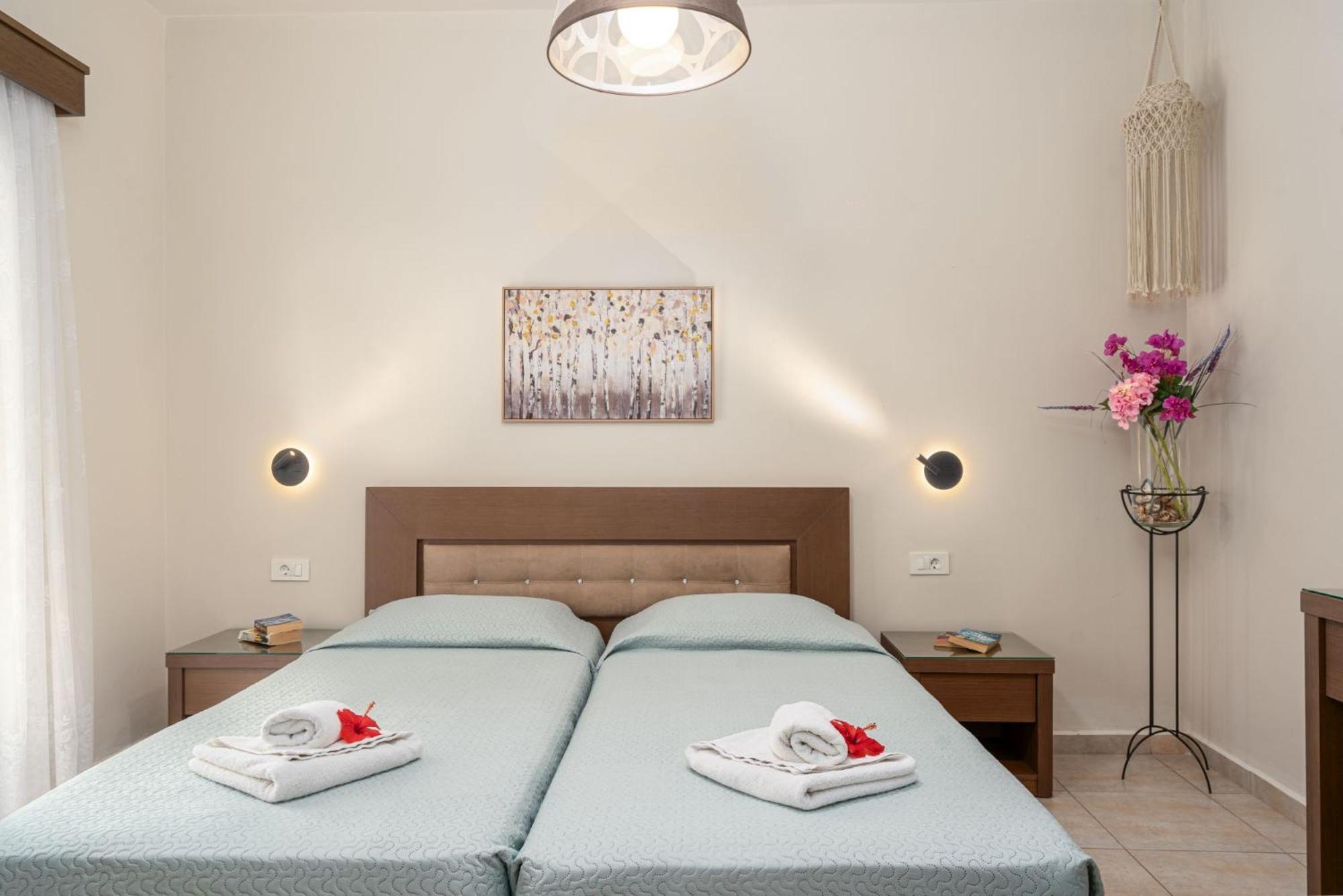 Stathis Beachfront Luxury Rooms Kalamákion Cameră foto